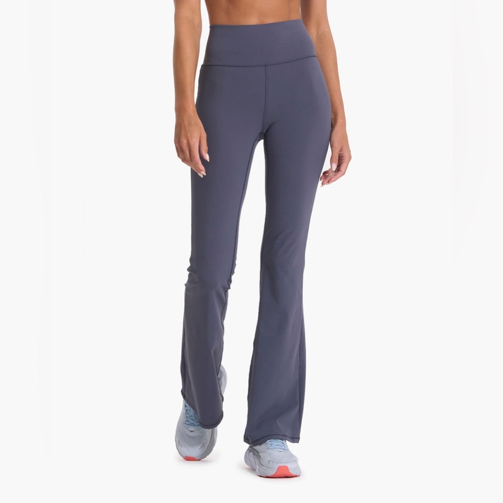 Vuori Studio Flare Pants - Azure (S)